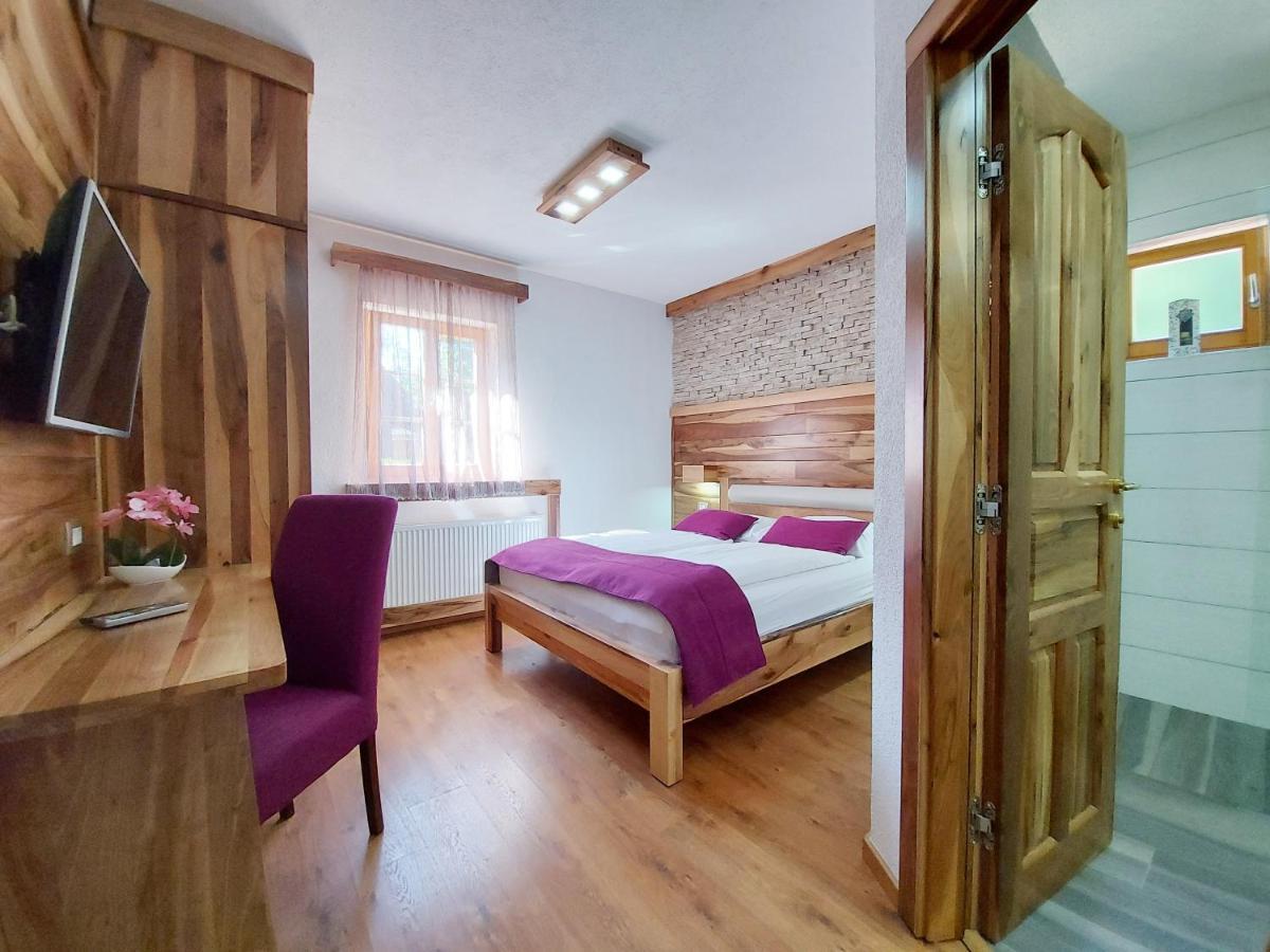 Bed and Breakfast Plitvice Etno House II à Jezerce Extérieur photo