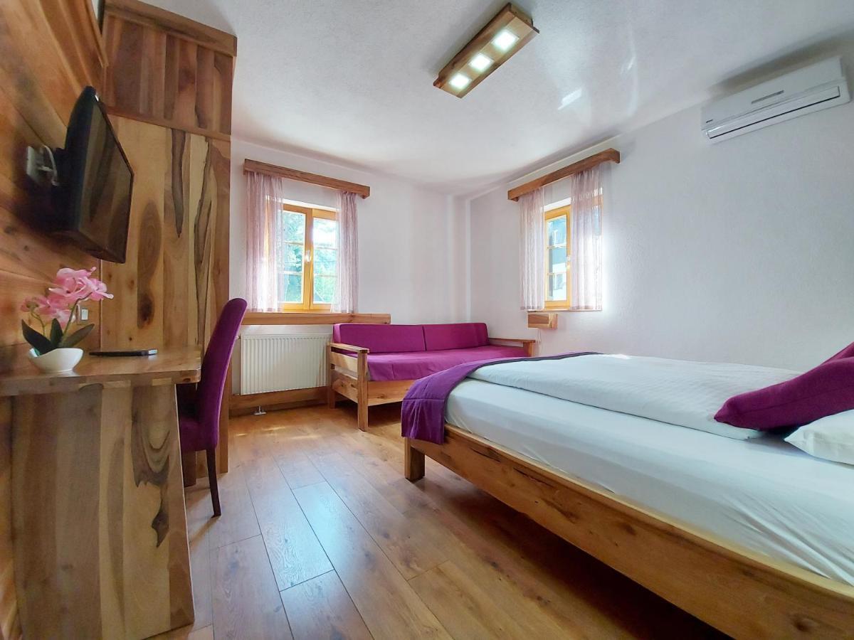 Bed and Breakfast Plitvice Etno House II à Jezerce Extérieur photo