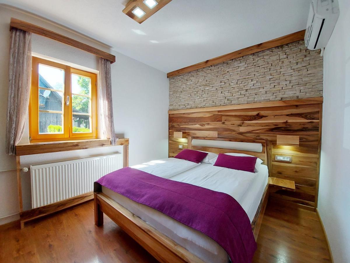 Bed and Breakfast Plitvice Etno House II à Jezerce Extérieur photo
