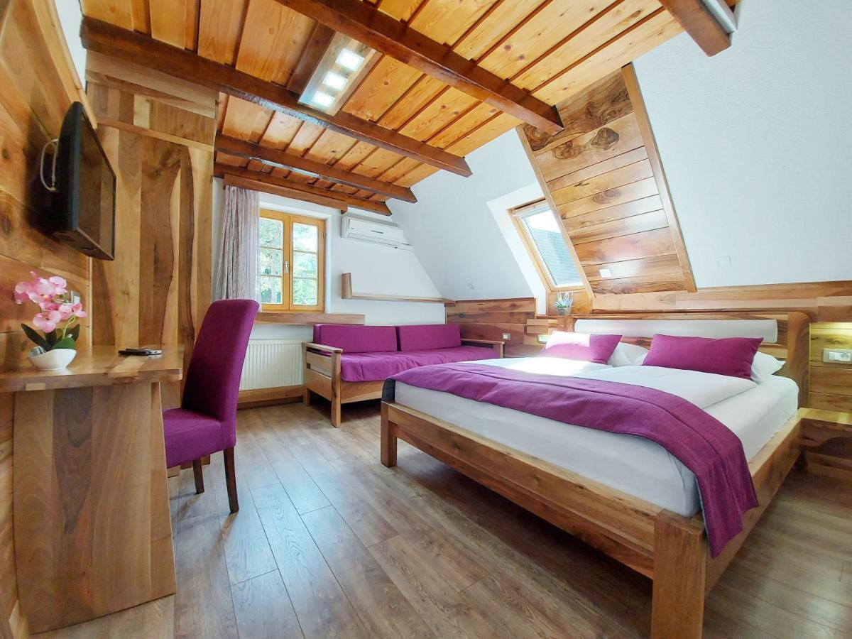 Bed and Breakfast Plitvice Etno House II à Jezerce Extérieur photo