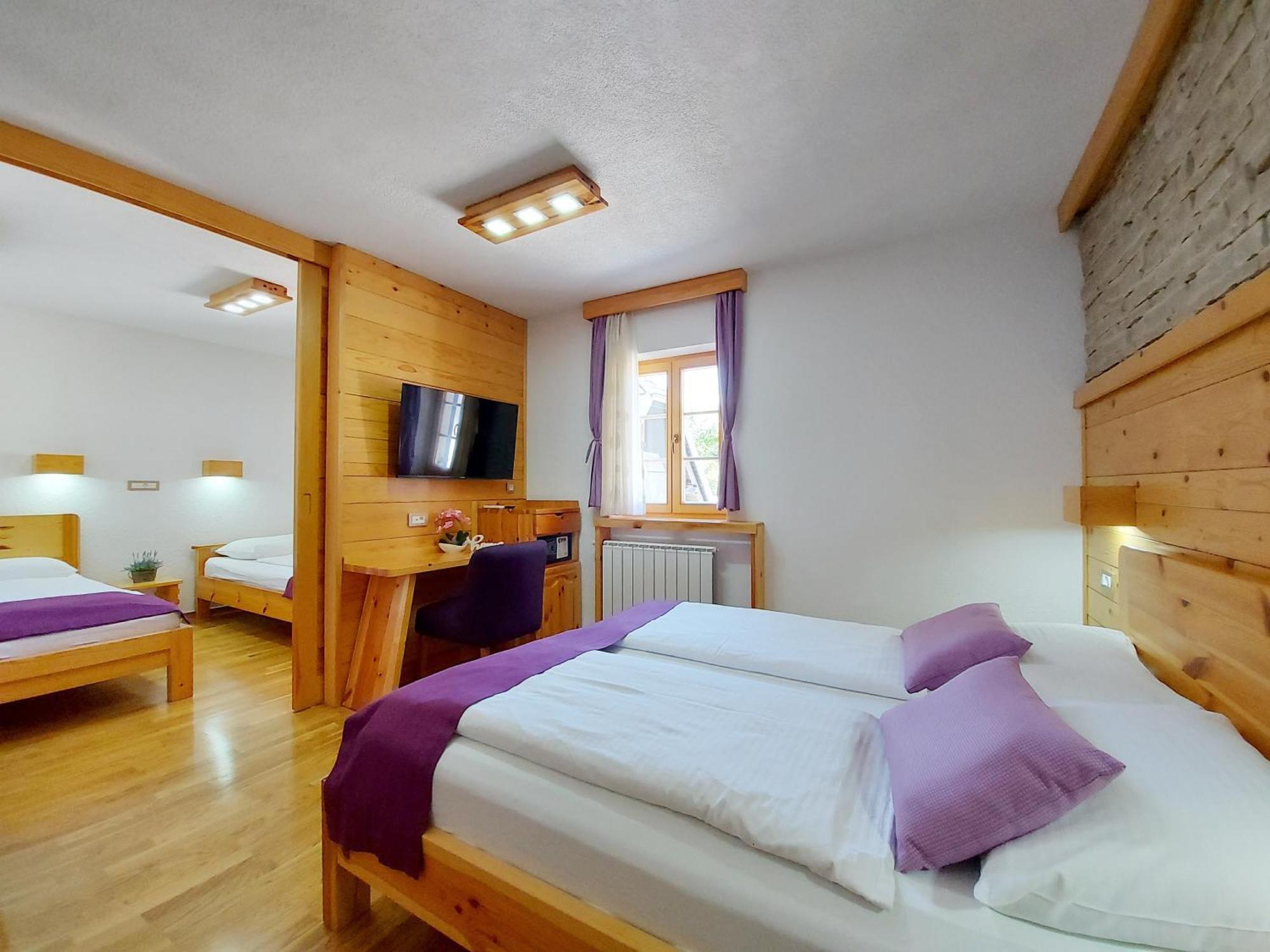 Bed and Breakfast Plitvice Etno House II à Jezerce Extérieur photo